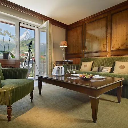 ホテル モンセルヴァン パレス