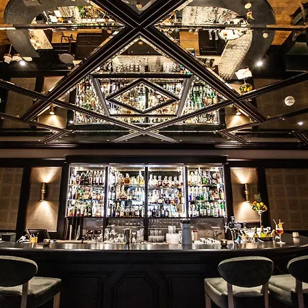 ホテル モンセルヴァン パレス 5*