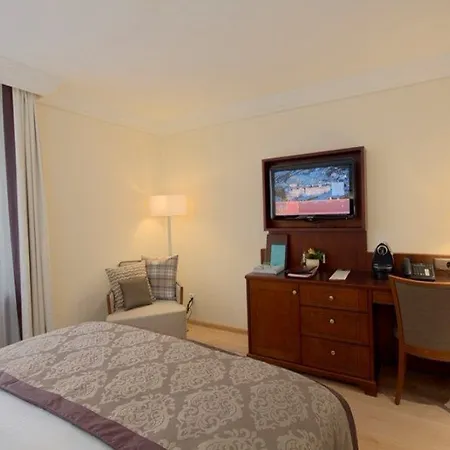 Mont Cervin Palace