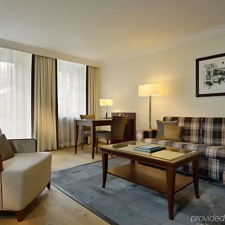 Mont Cervin Palace מלון 5*