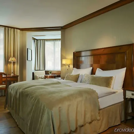 Отель Mont Cervin Palace Церматт