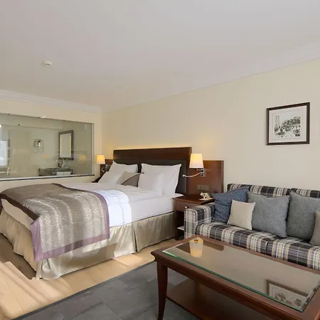 Mont Cervin Palace 5*